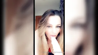 princesspx 19 05 2020 40788607 Practising my blowjob skills on this huge dildo (1)
