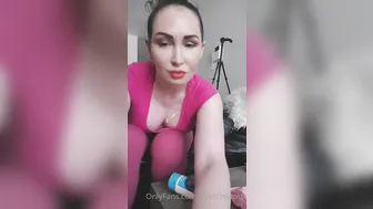 yasminscott 11 06 2020 46365935 Taking care of my feet