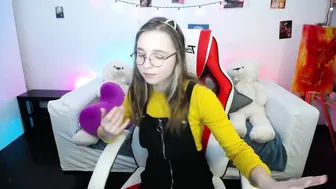 lucky_leslie 0.11.2020 002_female chaturbate