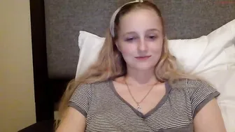 peachezzs 8.10.2020 820_female chaturbate
