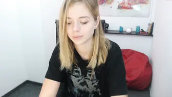 blonde_andcute 8.11.2020 858_female chaturbate