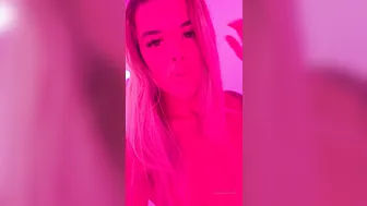 minniegirl 25.10.2019 Tanning tanning Good light sexy body horny clit