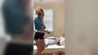 stonedmoon 22.08.2019 Horny collage student relieves some stress