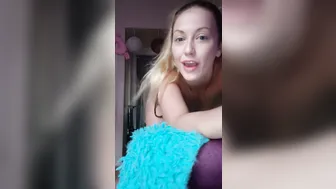 adiraallure 25.04.2020 a small snack... also I love how I'm ref