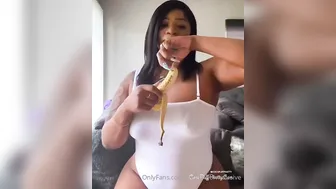 zmeenaorrxclusive 18.04.2020 Omggg Babe You Need To Join My Thickkk Freaky Gi