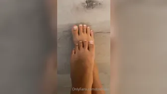 codilake 21.08.2020  9 Would LOVE to do some custom foot work today Custom vide