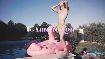 amelielou 31.08.2020  4 Enjoying the hot sun and w