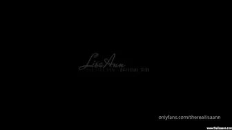 thereallisaan 3-04-2019-6.01.6709-Just a little sunshine with this yellow dress