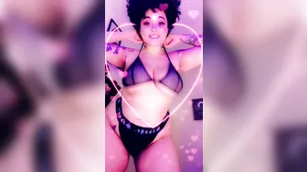 oenvyus Squishy soft and right on top I was really feeling myself today 221039