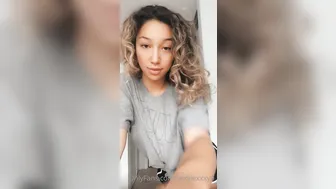 sexylexxxyp see you guys 9 Pm pst make sure you have your rebill on 9.65.1764 (1)