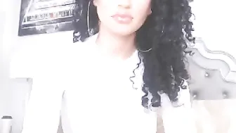 carmen_bella  show her wet holes 28 june 2017