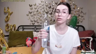 daydreamur_gurl attractive blonde fucking herself with fingers