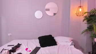 beauty_red18 01 March 2020