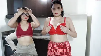 sweet_partyxxx cute girl shows the body