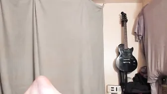 dakotaskyexxx beautiful woman jerks off pussy