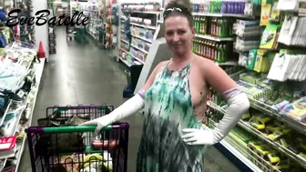 Eve Batelle busty latina massages nipples