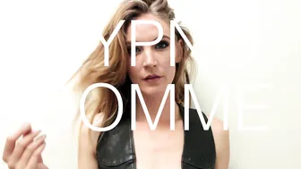 mona wales gorgeous blonde seduces with big tits