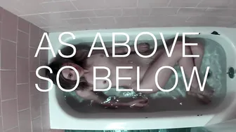 mona wales blissful bitch pulls pussy