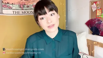 mushroomgirl captured_spy_begs_to_be_fucked ManyVids