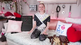 Delilah_Cass MV_TUBE-_WOODEN_PADDLE_COLLECTION ManyVids