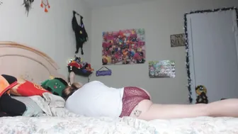 DamnedestCreature manyvids_ Pillow Humping For Daddy