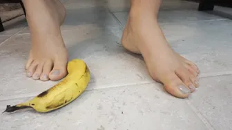 Ashley_Teal Mashing_Banana_Foot_Job ManyVids
