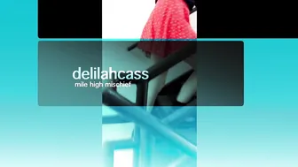 Delilah_Cass Look_What_Happens_On_United_Airlines ManyVids