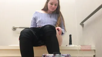 Delilah_Cass Bad_Dragon_Horse_Dildo_Public_Creampie ManyVids