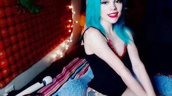 Kryska_Love The_Only_Christmas_Video ManyVids