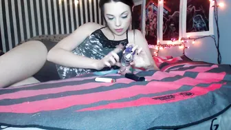 Kryska_Love Vape_Life!_Learn_About_It ManyVids