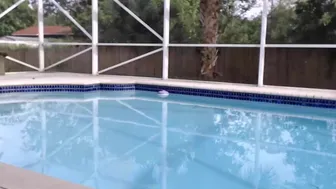 ScarlettLacy Poolside-Cum-Show-On-Cam