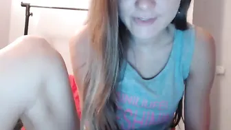 samillia  cum mulltiple times in free chat