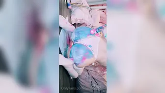 Belle Delphine onlyfans 23 06 2020 Butt Painting (2)