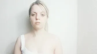 BelleBlake Bad girl is made 2 Squat and Cough ManyVids