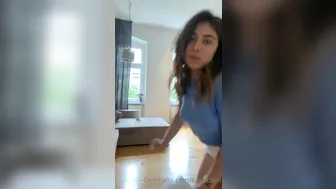 karaxaen 02 09.2020  5 A short part of how I cleaned my apartment today