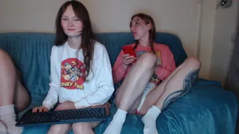 momsroom 4.03.2021 620_female chaturbate