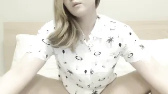 littlekitsune  Gorgeous hooker solo show