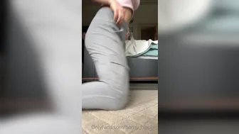 horny_hippie_ 07 08 2020 Good morning Watch me play with my little asshole