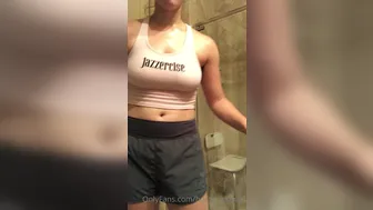 horny_hippie_ 14 10 2020 2 Mopping up my sweaty pits body after an intense wor