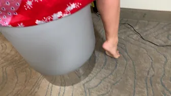 carmelaclutch 28 10 2019 this silky robe felt so soft and smooth between my l