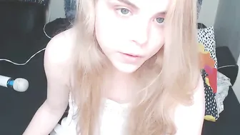 pavlovswhore  hooker fuck her Creamy Pussy in public chat