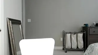 juliewets  Caresses her shaved pussy