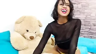 funny_lulu10  Flexible webcam hooker