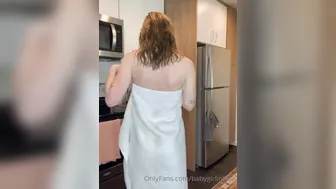 babygirlinlace-naked-show