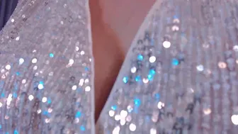 AwesomeEly completely naked  play  pussy masturbates on cam