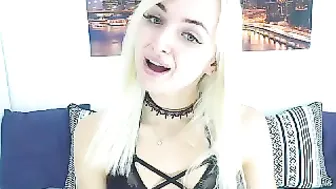 dominikabea  hot webcam slut fingering herself