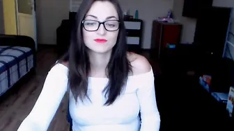 crazzyclara  Caresses her shaved pussy