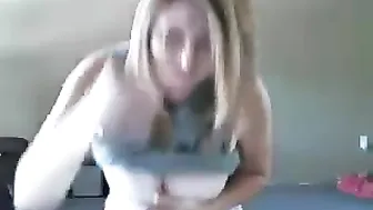 americanmilf4u  play with her ass and pink pussy