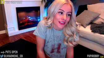 oliviaowens 4.02.2021 733 female chaturbate