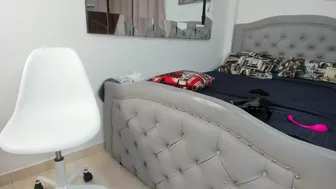 charlote_baker 4.04.2021 047 female chaturbate